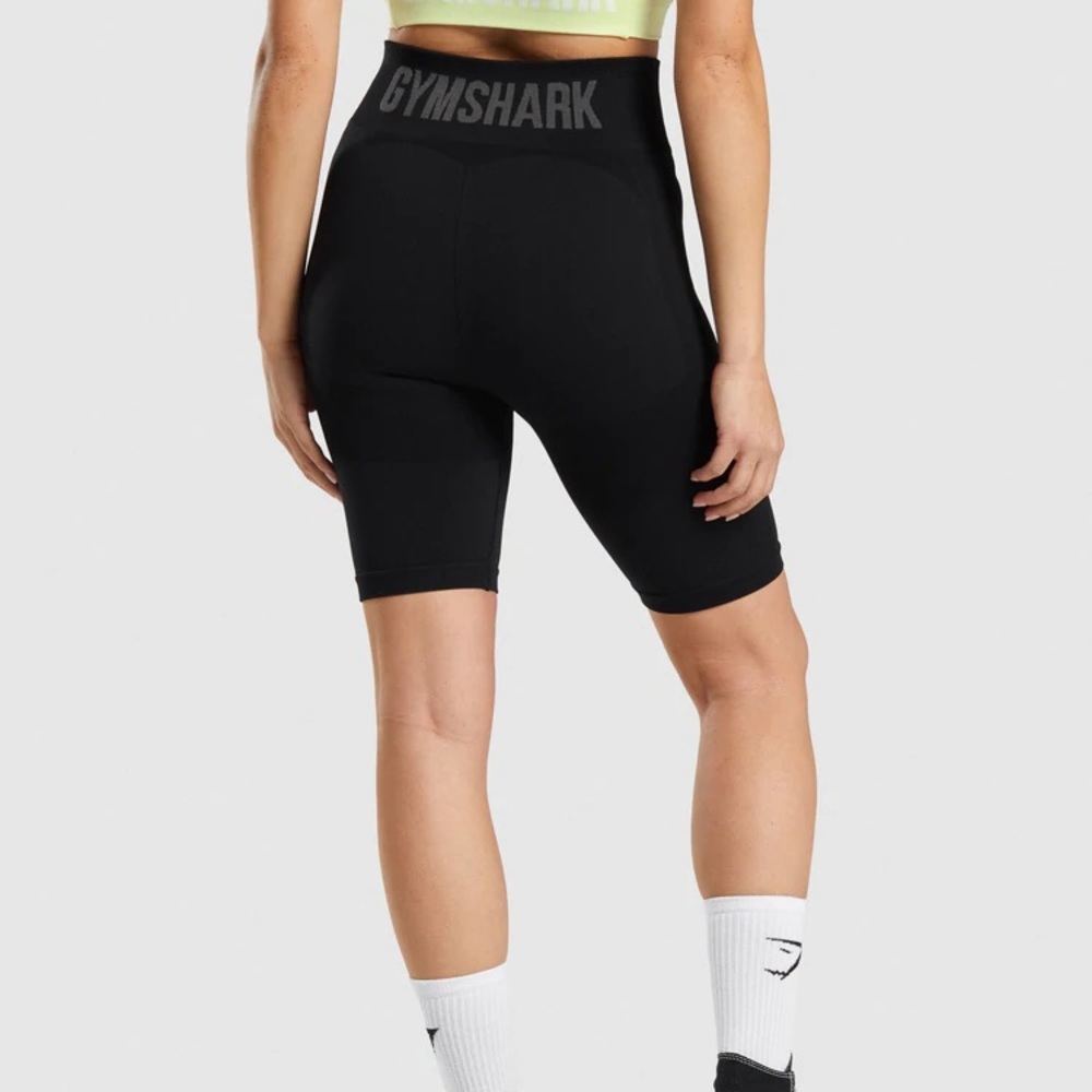 Gymshark bike shorts size small